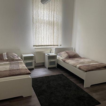 Zentrale Und Grosszugige Monteurswohnung เบรเมอร์ฮาเฟิน ภายนอก รูปภาพ
