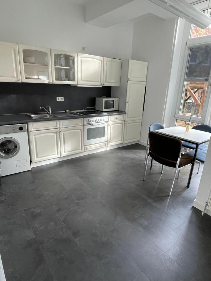 Zentrale Und Grosszugige Monteurswohnung เบรเมอร์ฮาเฟิน ภายนอก รูปภาพ